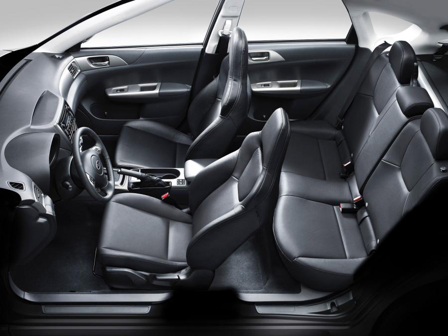  Subaru Impreza XV 2.0D 2010 года  (фото 4 из 12)
